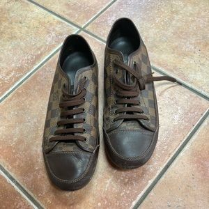 Louis Vuitton size 41 men’s